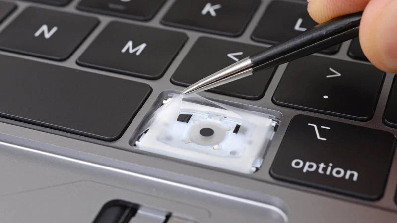 苹果 MacBook“蝴蝶键盘”风波尘埃落定：赔付 5000 万美元，6 年半维修服务画上句号